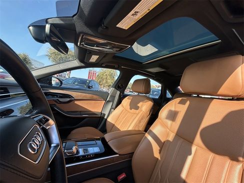Used 2022 Audi A8 L 3.0T image 12