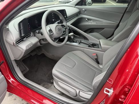 Certified 2023 Hyundai Elantra SEL image 9