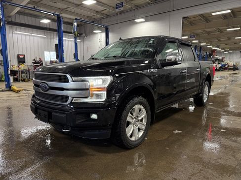 Used 2018 Ford F150 Platinum w/ Equipment Group 701A Luxury image 9