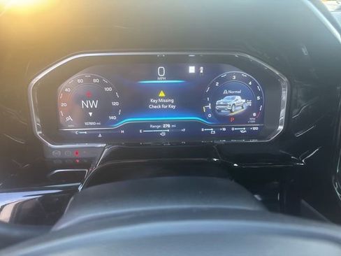 Used 2017 Nissan Pathfinder SV AWD/4WD image 26