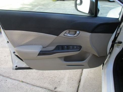 Used 2014 Honda Civic LX image 18