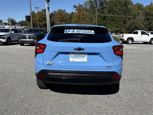 Used 2024 Chevrolet Trax RS w/ Driver Confidence Package image 4