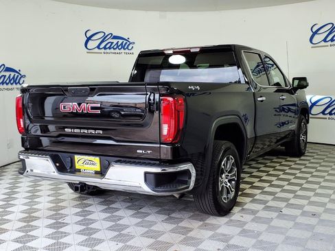 Used 2025 GMC Sierra 1500 SLT AWD/4WD image 7