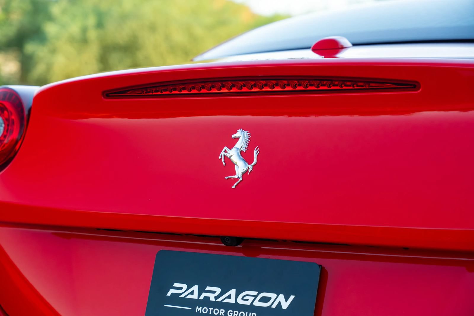 Used 2015 Ferrari California T RWD image 10