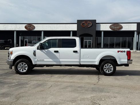 Used 2022 Ford F250 XL w/ Power Equipment Group image 10
