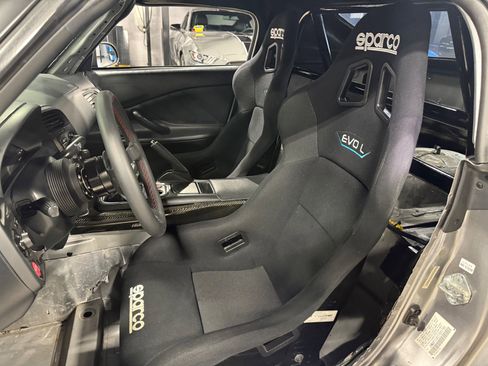 Used 2001 Honda S2000 image 37