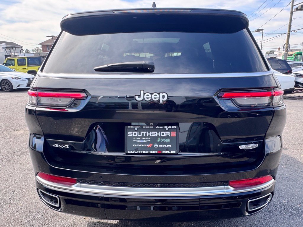 Used 2025 Jeep Grand Cherokee L Summit AWD/4WD image 6