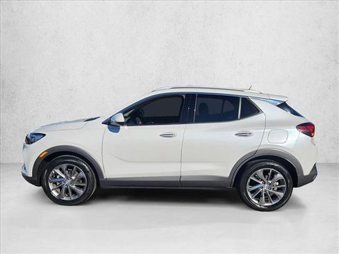 Used 2022 Buick Encore GX Essence w/ Experience Buick Package image 9