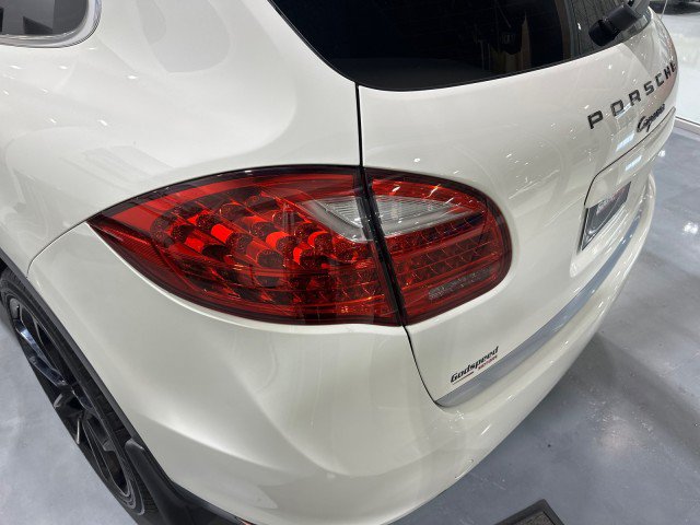 Used 2011 Porsche Cayenne AWD/4WD image 28