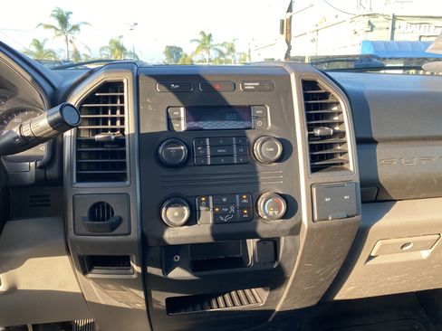 Used 2019 Ford F250 2WD Regular Cab Super Duty image 16