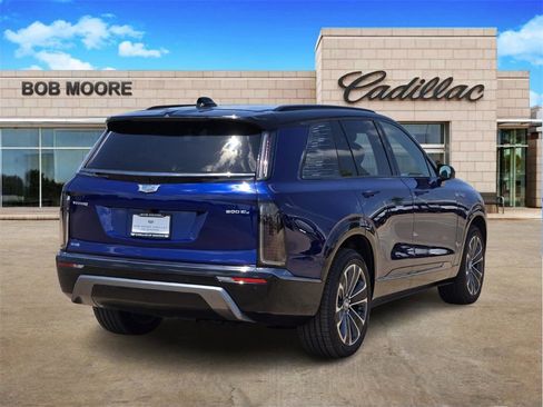 New 2026 Cadillac Vistiq Sport w/ LPO, Floor Liner Package image 7