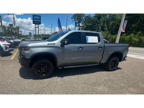 Used 2023 Chevrolet Silverado 1500 ZR2 w/ Technology Package AWD/4WD image 6