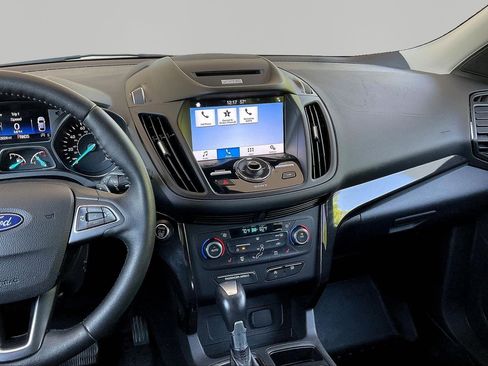 Used 2017 Ford Escape Titanium FWD image 9