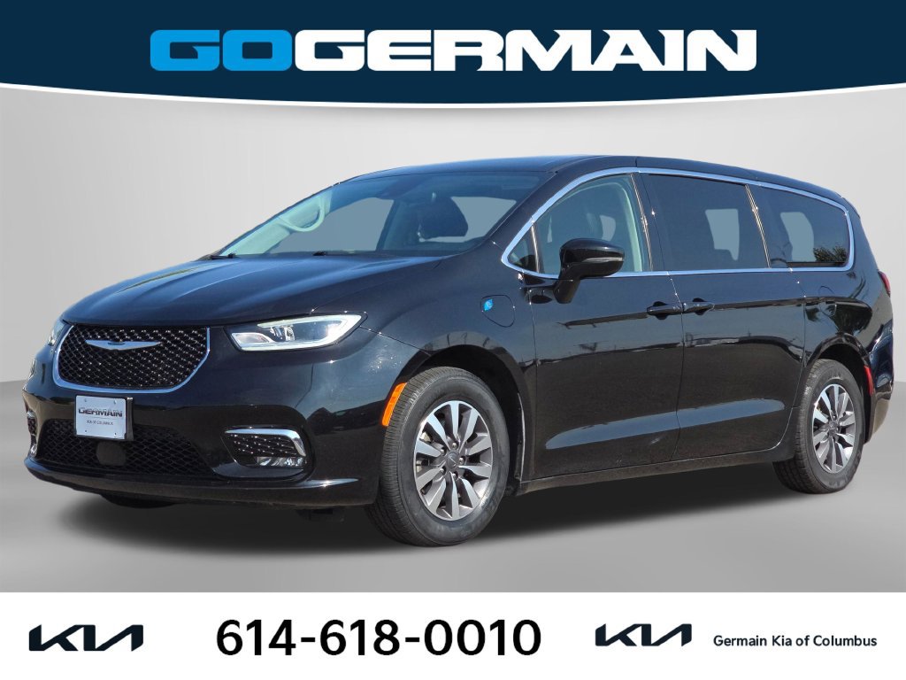 Used 2024 Chrysler Pacifica Limited FWD image 1