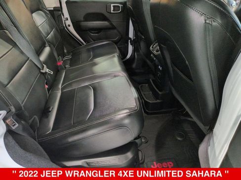 Used 2022 Jeep Wrangler Unlimited Sahara w/ Cold Weather Group AWD/4WD image 22