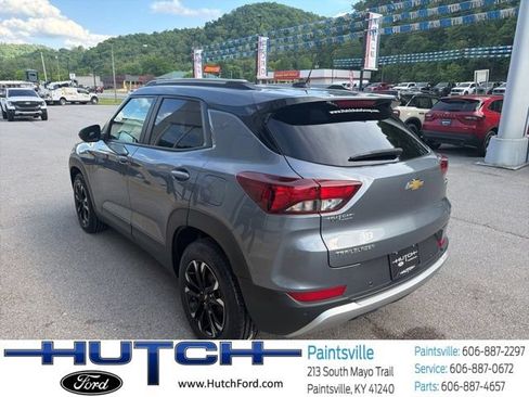 Used 2022 Chevrolet TrailBlazer LT w/ Convenience Package FWD image 6