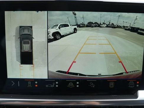 Used 2025 Chevrolet Silverado 1500 LTZ AWD/4WD image 24