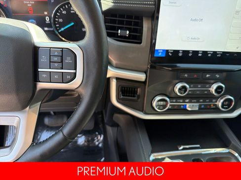 Used 2024 Ford Expedition XLT image 15