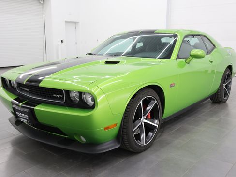 Used 2011 Dodge Challenger SRT8 w/ Green w/Envy Group image 7