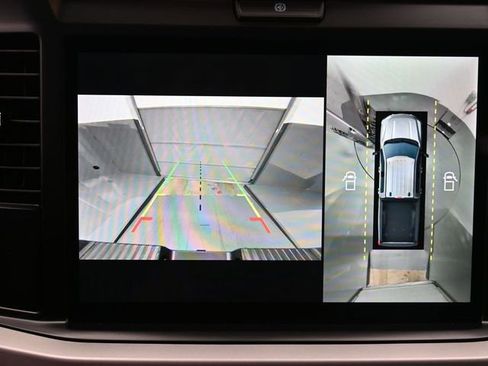 New 2025 Ford F250 XLT w/ Black Appearance Package image 21