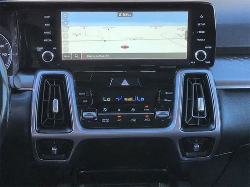 Used 2022 Kia Sorento S image 28