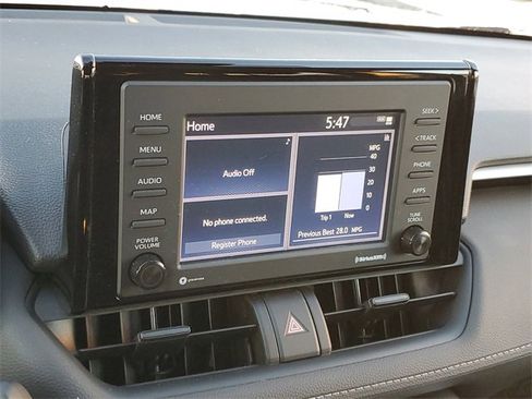 Used 2022 Toyota RAV4 LE image 18