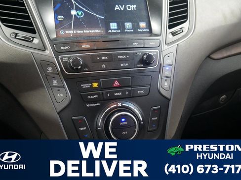 Used 2019 Hyundai Santa Fe XL image 24