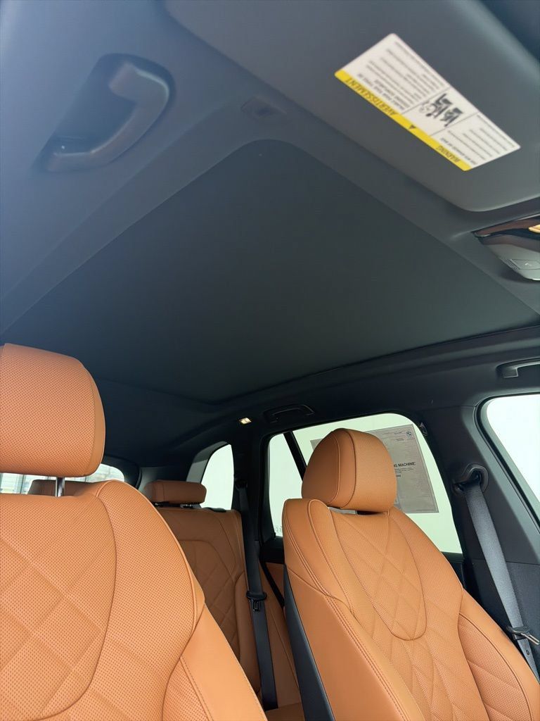 New 2026 BMW X5 xDrive50e w/ Premium Package AWD/4WD image 23