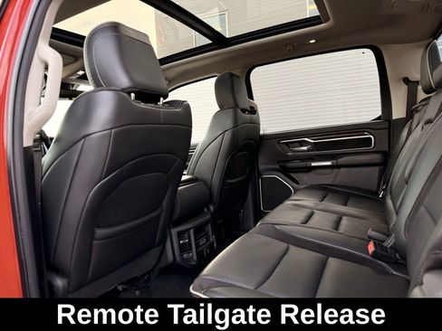 Used 2022 RAM 1500 Laramie AWD/4WD image 21