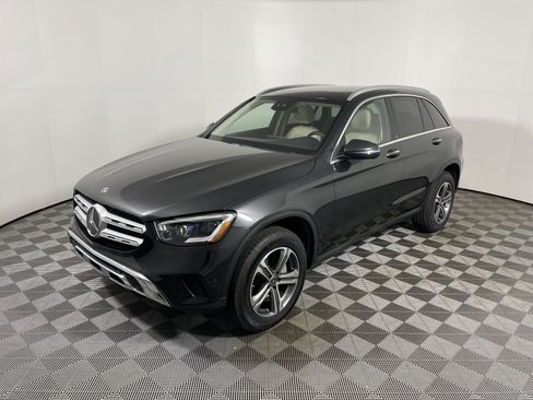 Used 2021 Mercedes-Benz GLC 300 image 9