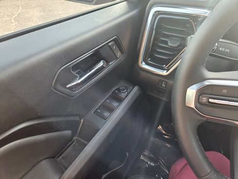 Used 2025 GMC Canyon Elevation w/ Convenience Package AWD/4WD image 23