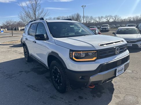 Certified 2026 Honda Passport TrailSport Elite image 2