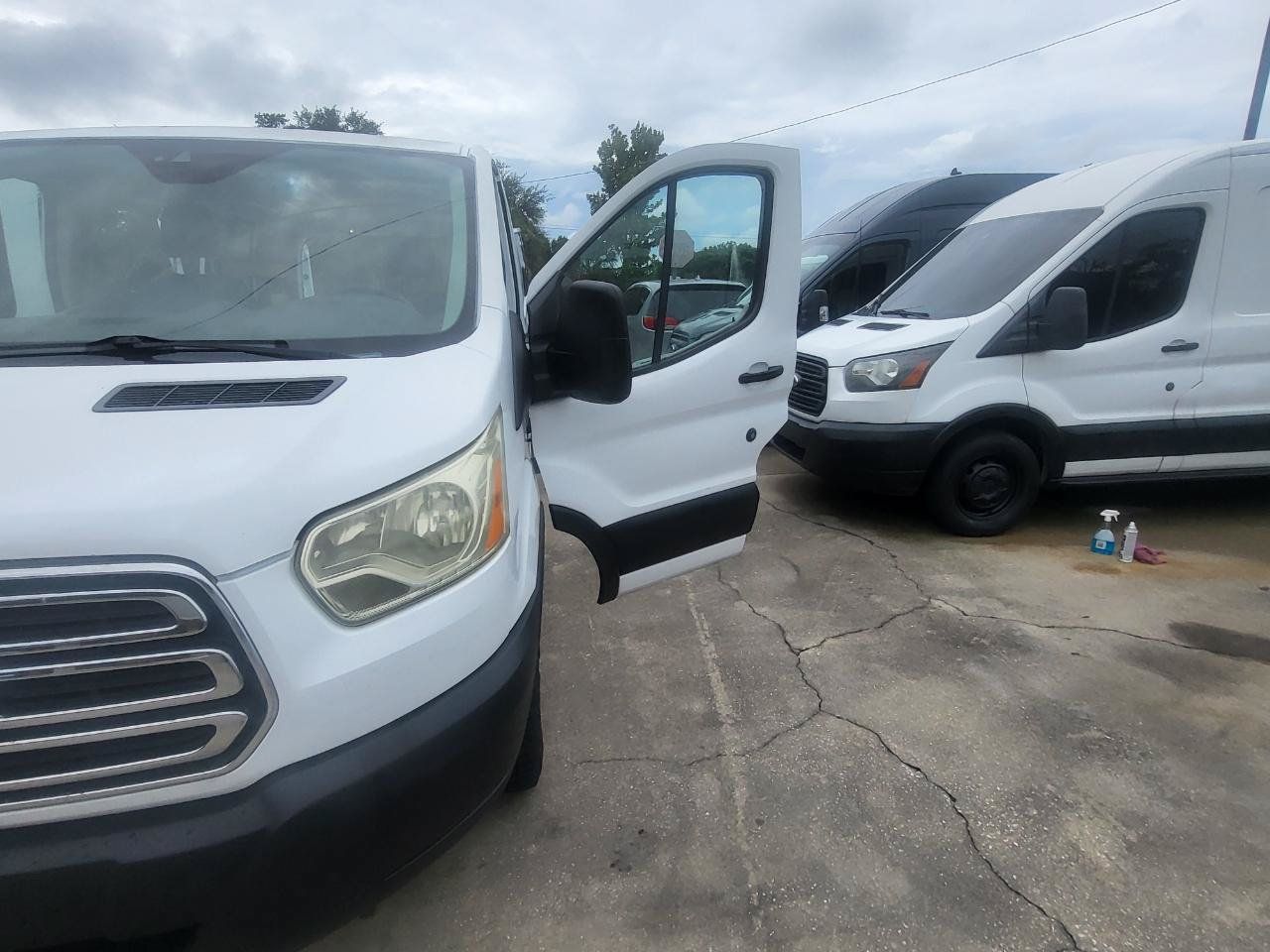 Used 2016 Ford Transit 250 130 Low Roof w/ Exterior Upgrade Package RWD image 80