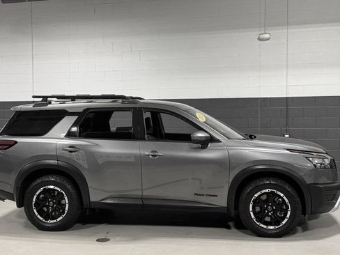 Used 2024 Nissan Pathfinder Rock Creek AWD/4WD image 4