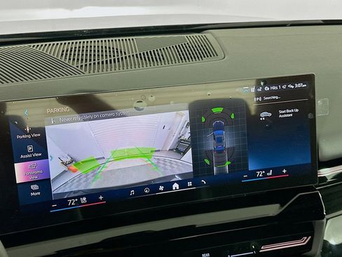 Used 2025 BMW 530i image 13