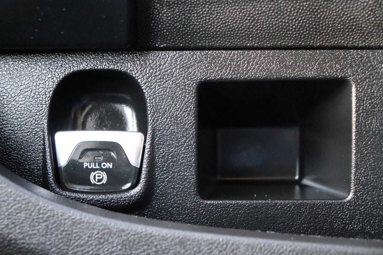 Used 2025 RAM ProMaster 2500 w/ Convenience Group FWD image 38