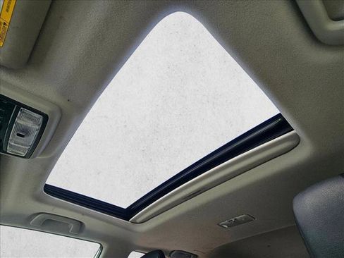 Used 2022 Toyota 4Runner SR5 Premium w/ Moonroof Package RWD image 12