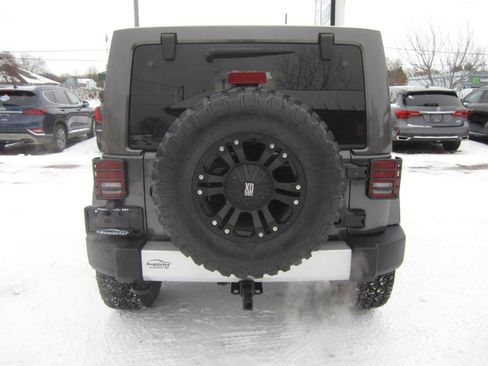 Used 2014 Jeep Wrangler Unlimited Sahara w/ Dual Top Group image 7