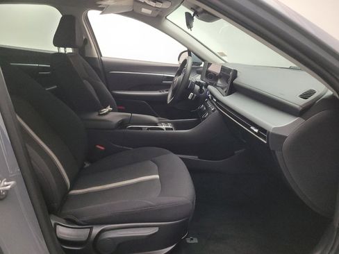 Used 2025 Hyundai Sonata SEL FWD image 21