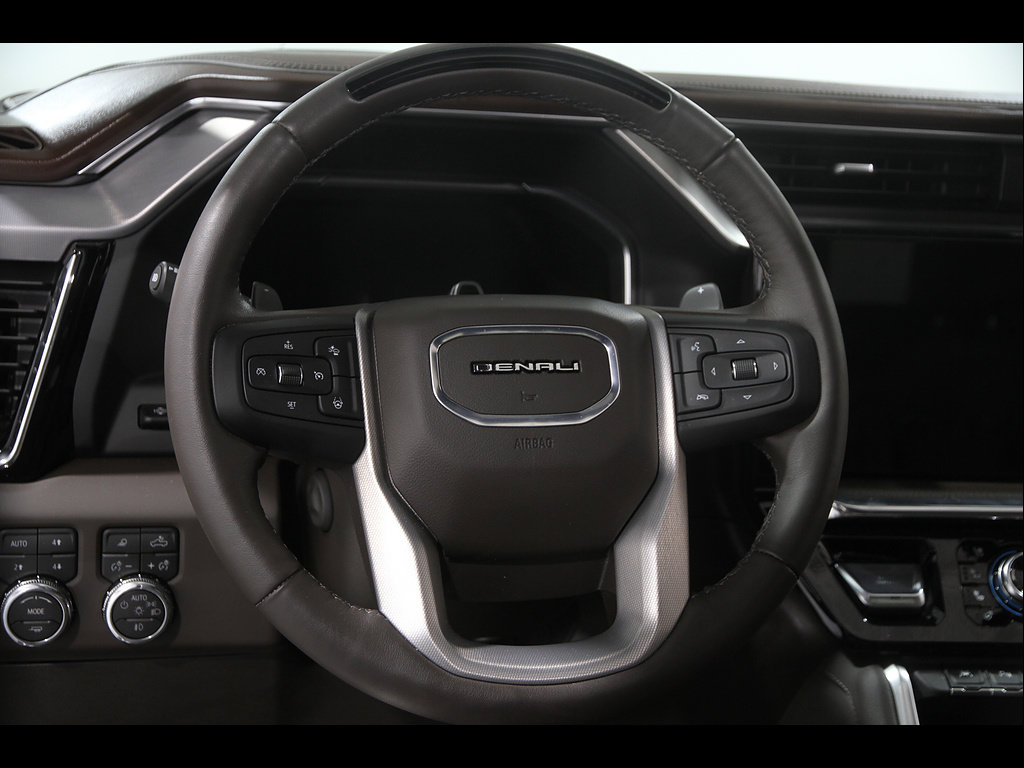 Used 2026 GMC Sierra 1500 Denali AWD/4WD image 9