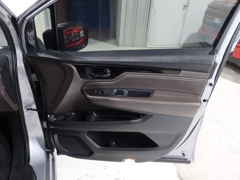 Used 2023 Honda Odyssey Touring image 14