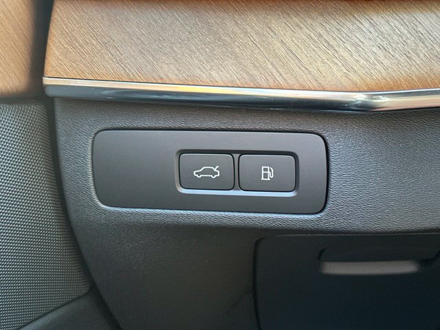 Certified 2024 Volvo XC90 T8 Plus w/ Protection Package Premier AWD/4WD image 31