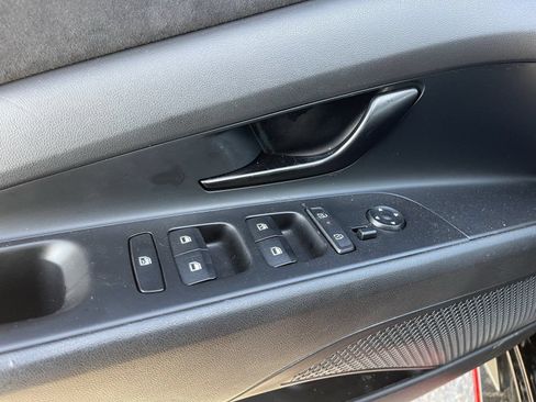 Used 2024 Hyundai Elantra N FWD image 23