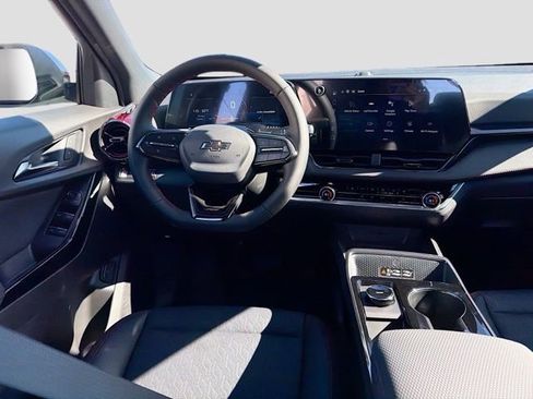 New 2026 Chevrolet Equinox RS w/ LPO, Floor Liner Package image 18