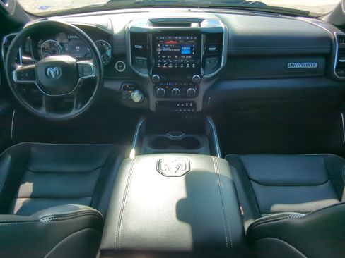 Used 2022 RAM 1500 Laramie AWD/4WD image 13