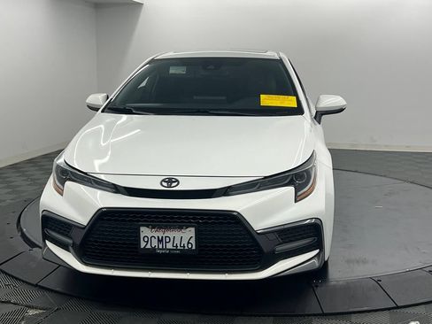 Used 2022 Toyota Corolla SE w/ SE Premium Package FWD image 6