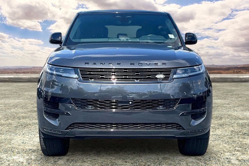 Used 2024 Land Rover Range Rover Sport SE AWD/4WD image 2