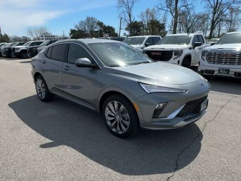 New 2026 Buick Envista Avenir image 2