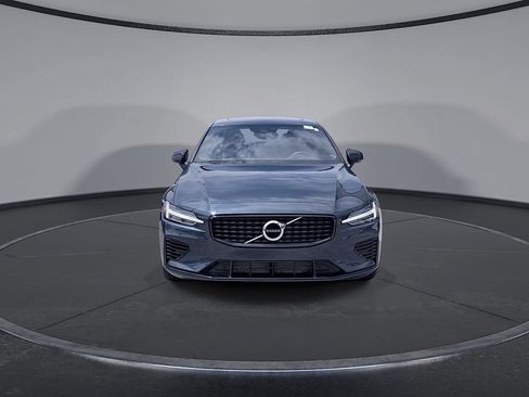 Used 2022 Volvo S60 T8 R-Design AWD/4WD image 10