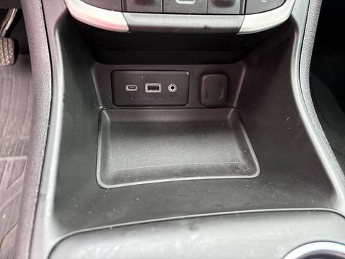 Used 2022 GMC Terrain SLE w/ Driver Convenience Package FWD image 36